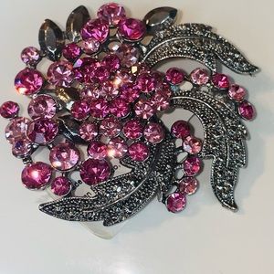 WOMEN’S Pink Crystal Brooch antique silver NWT